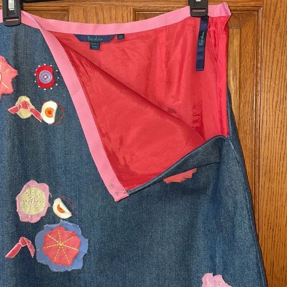 Classic BODEN skirt 8 denim with FABULOUS appliqué accents EXCELLENT condition - Picture 12 of 15